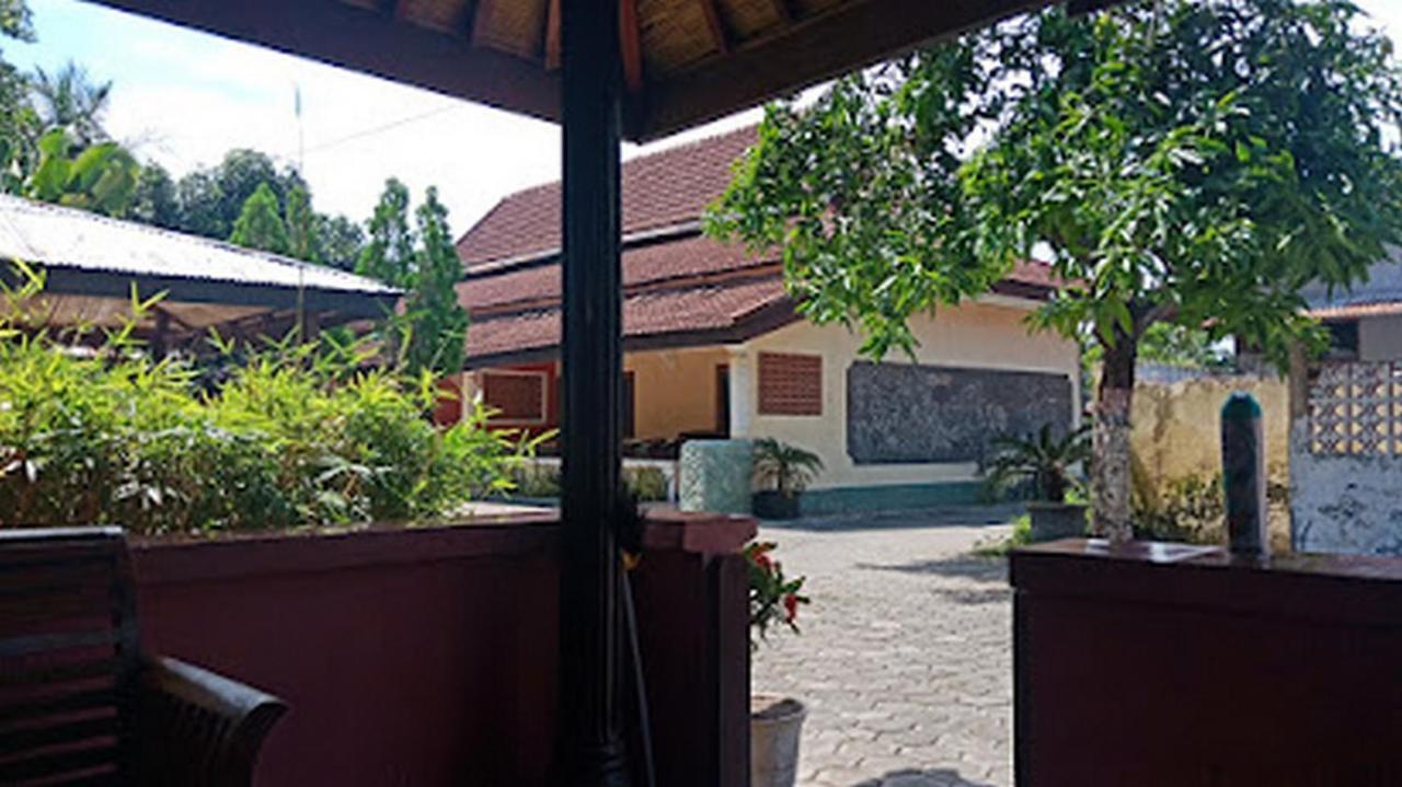 Hotel Nirwana Situbondo Redpartner Banyuanget Eksteriør billede