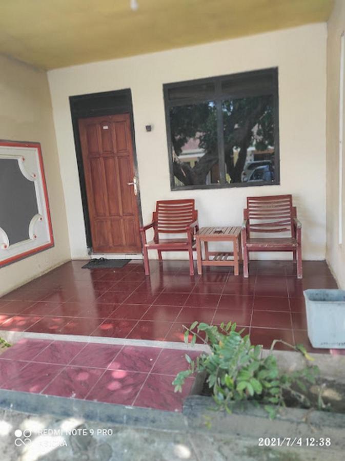 Hotel Nirwana Situbondo Redpartner Banyuanget Eksteriør billede